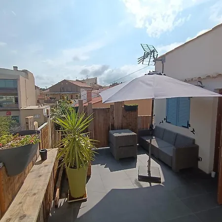 Terrasse Sur Le Port